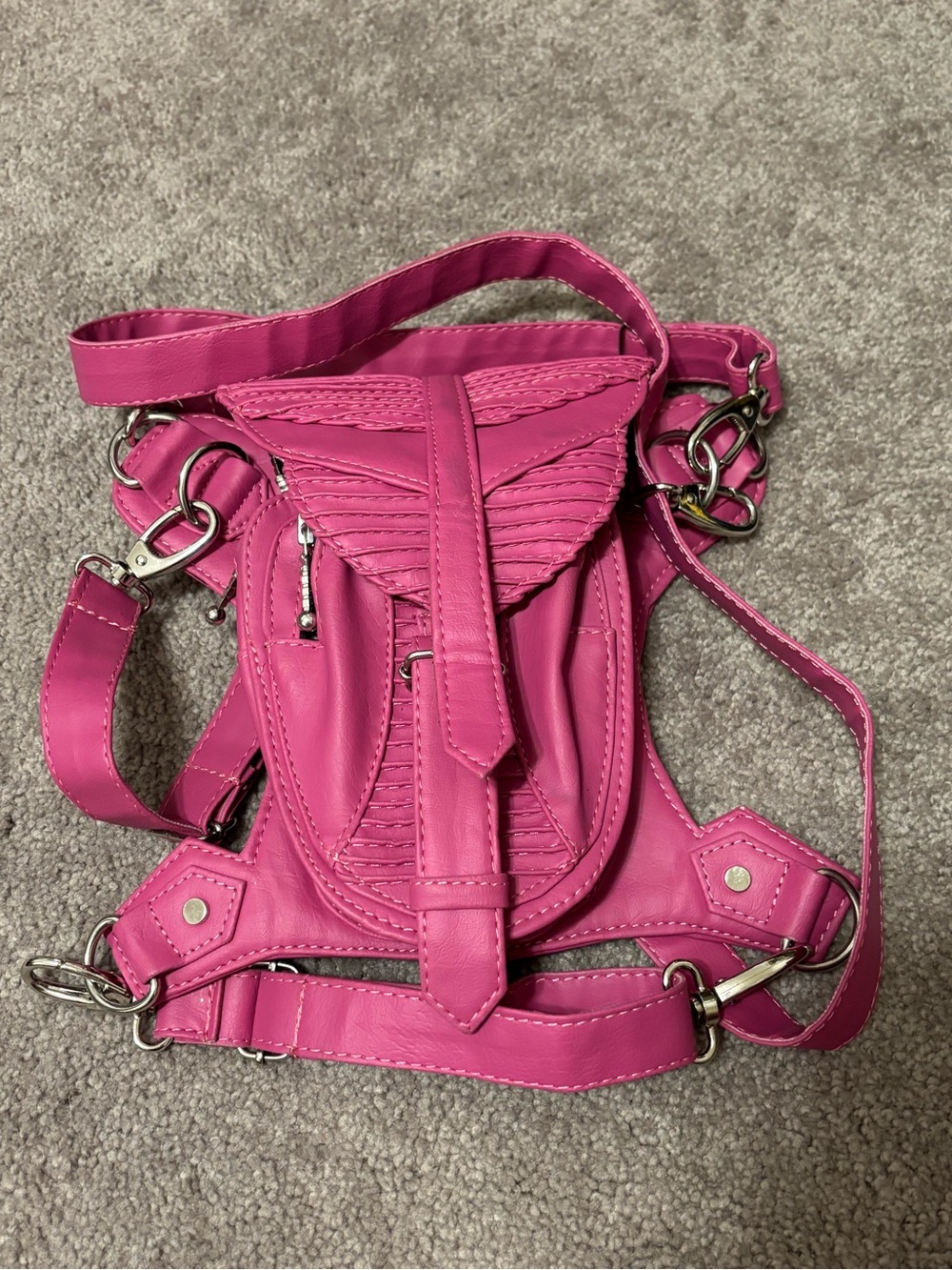 ***HOLD*** Hot Pink Leather Hip Harness Bag - Picture 4 of 8